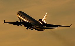 VARIG Logistica MD-11 (PR-LGE) - JC Wings
