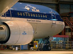 KLM Royal Dutch Airlines B 767-306ER (PH-BZE) - JC Wings