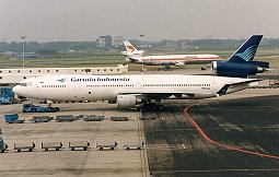 Garuda Indonesia - McDonnell Douglas MD-11 (PK-GIJ) - JC Wings 1:200