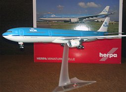 Herpa: Airbus A330-300 авиакомпании KLM в масштабе 1:200 