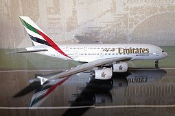 Airbus A380-800 Emirates. 1/400. Gemini Jets