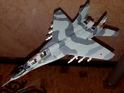 Металлическая модель самолета МиГ-29УБ производства JC Wings