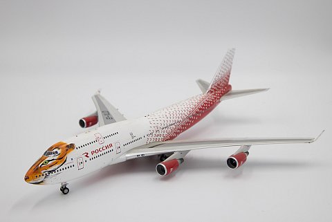  ,   1:200